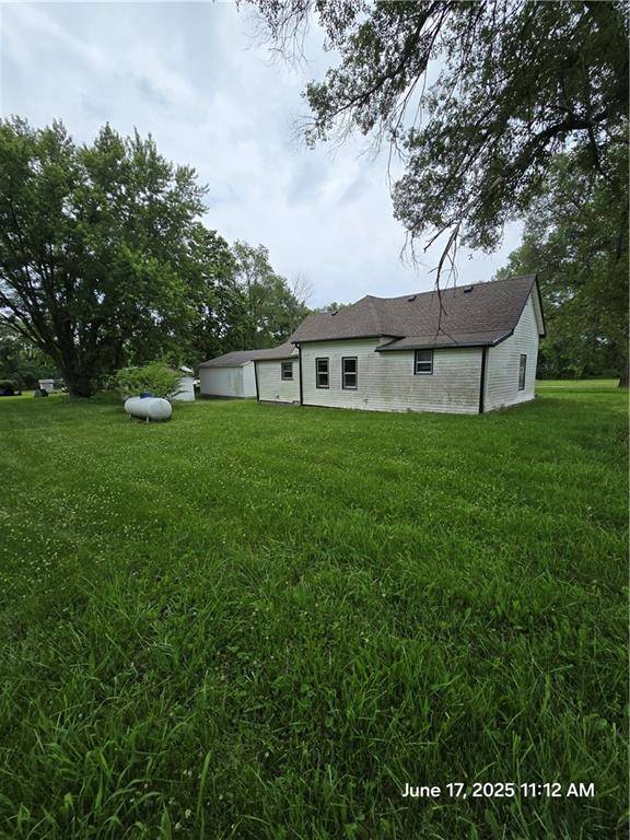 Clarksdale, MO 64430,303 E May ST