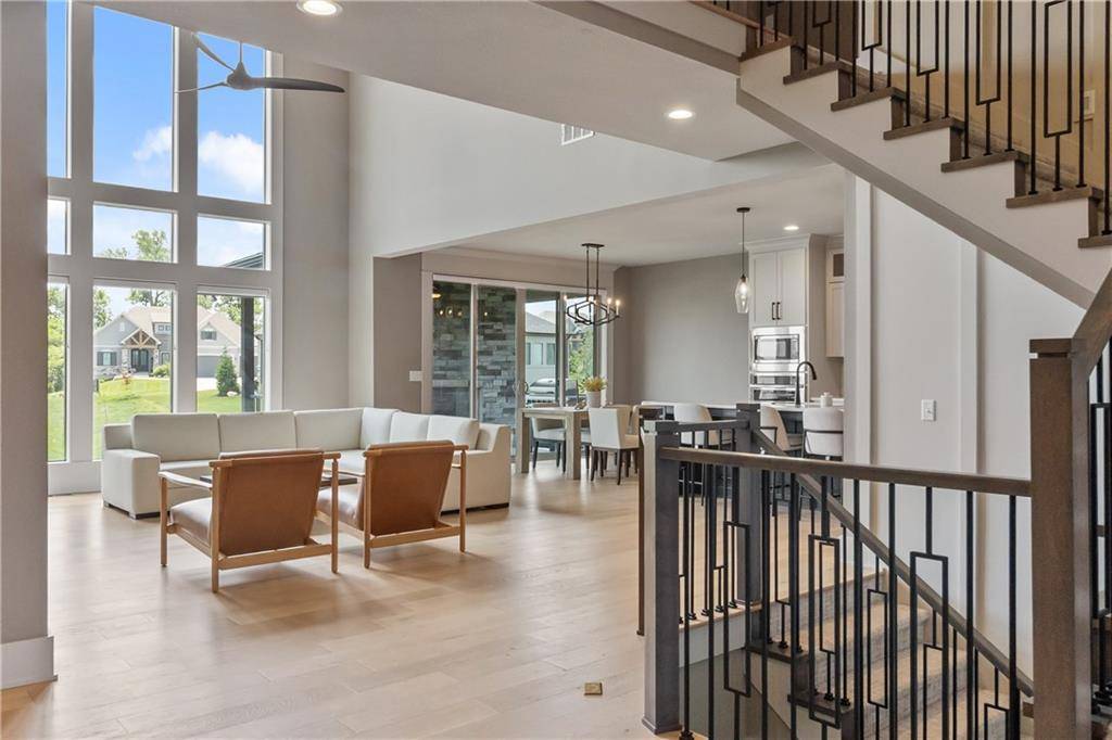 Greenwood, MO 64034,1113 Hummingbird CT