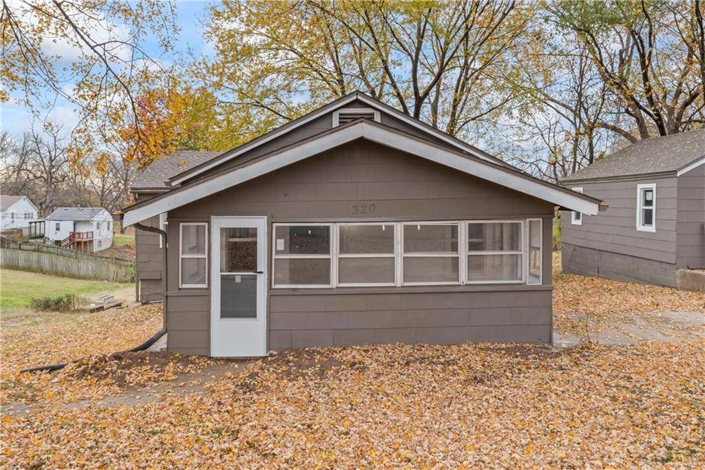 Independence, MO 64053,320 N Cedar AVE