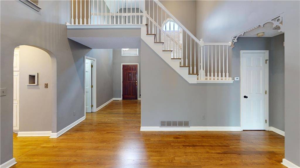 Independence, MO 64055,5104 S Yuma CT