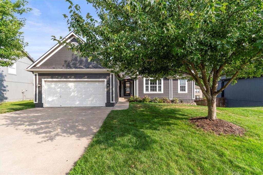Grain Valley, MO 64029,1305 NW Persimmon DR