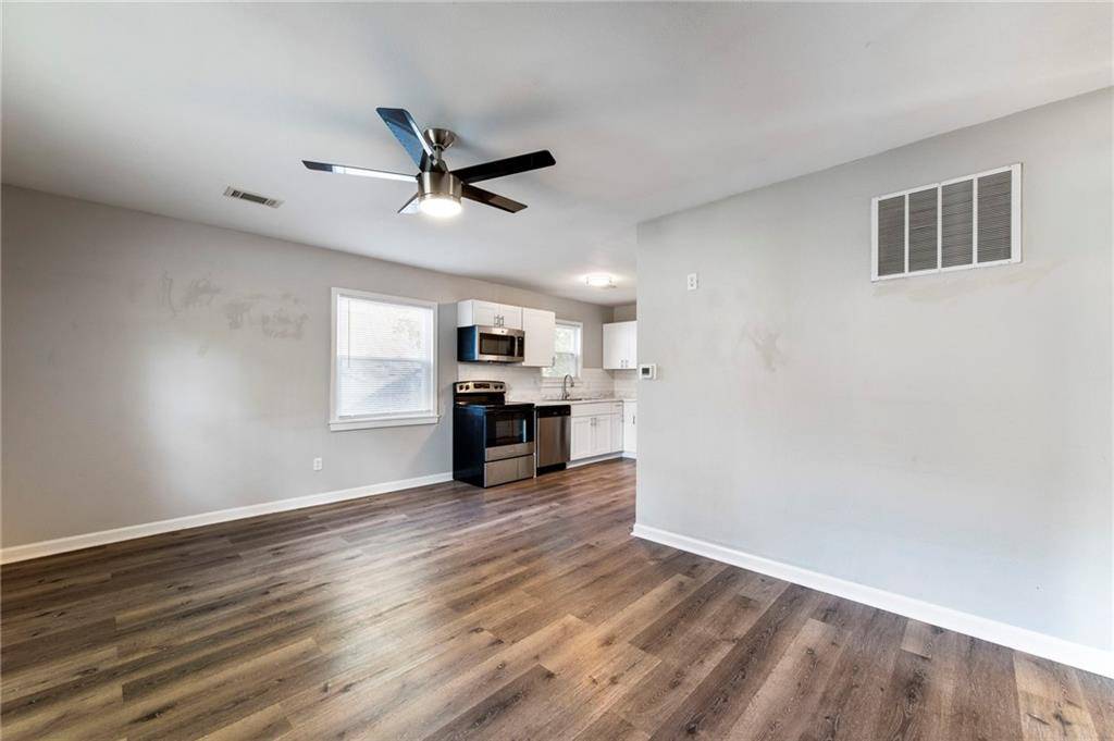 Kansas City, KS 66106,5234 Woodend AVE