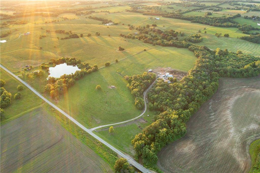 Blairstown, MO 64726,1318 NW 911P RD