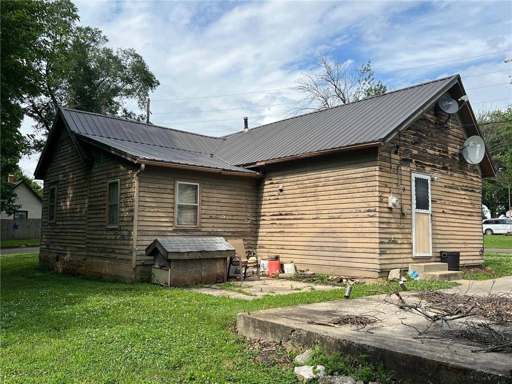 Drexel, MO 64742,202 S 4th ST