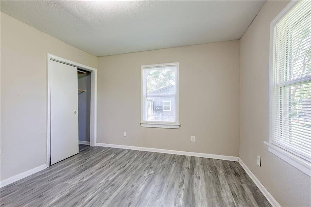 Belton, MO 64012,18802 S Lakeside LN