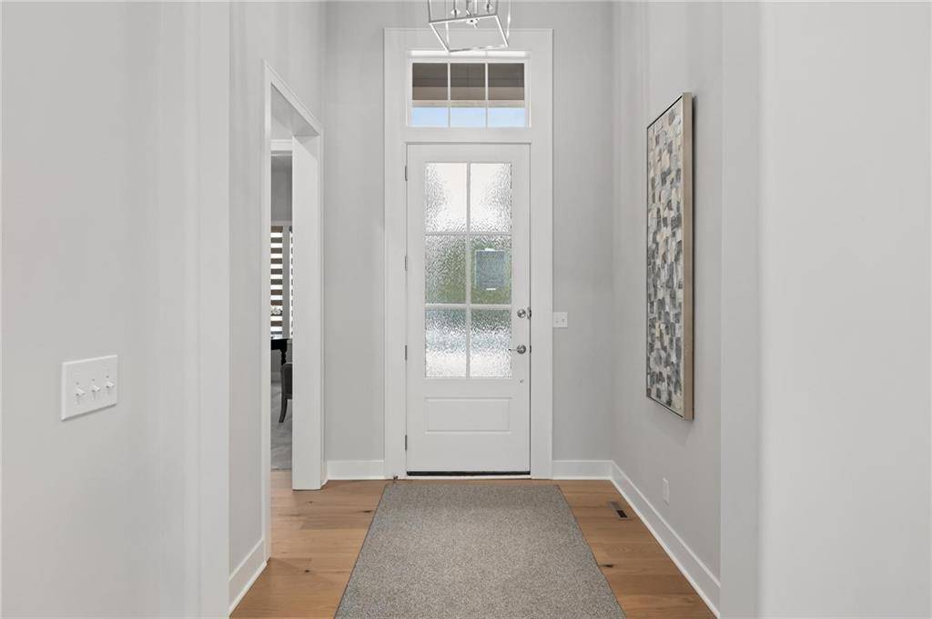 Lenexa, KS 66220,8164 Roundtree ST