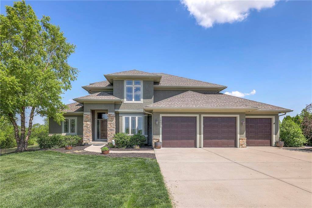 Paola, KS 66071,18670 W 248 ST