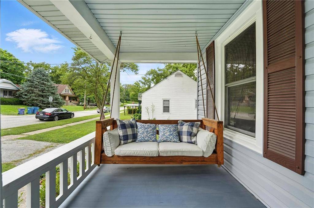 Liberty, MO 64068,129 N Fairview AVE