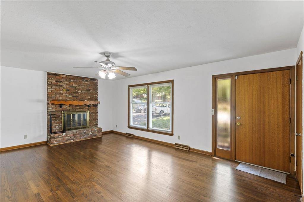 Kansas City, MO 64114,9236 WYANDOTTE ST