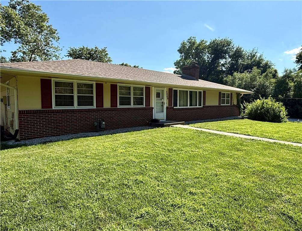 Kansas City, KS 66106,5249 Dixie CT