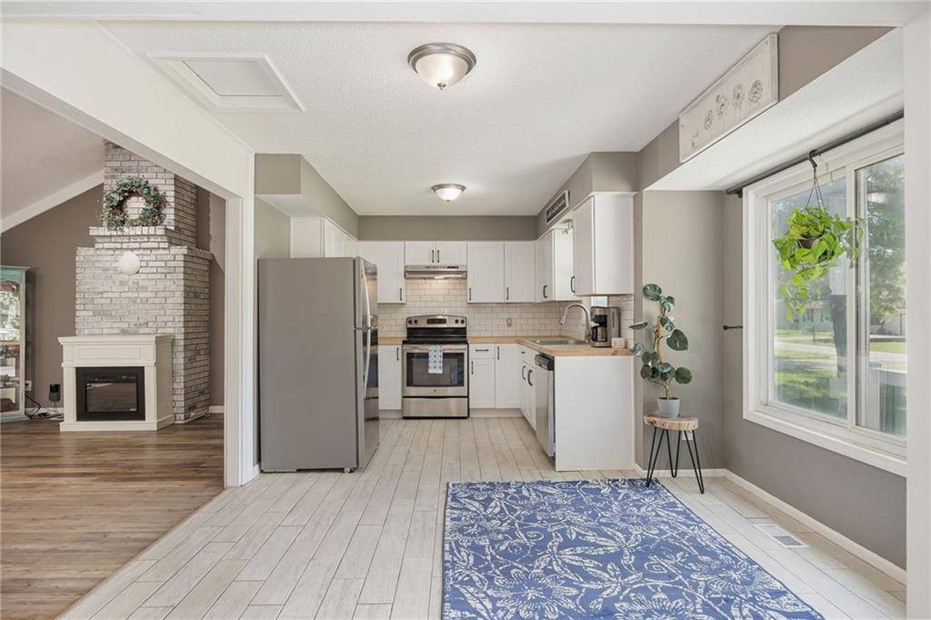 Holt, MO 64048,650 Walnut PL