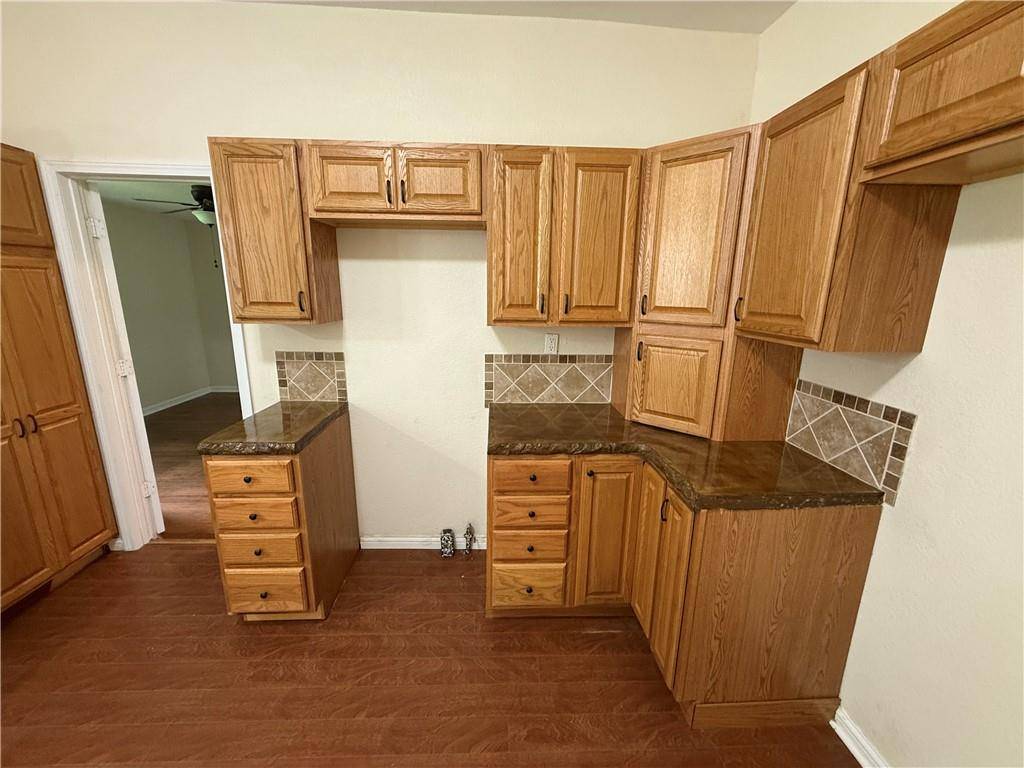 St Joseph, MO 64503,2423 S 17th ST