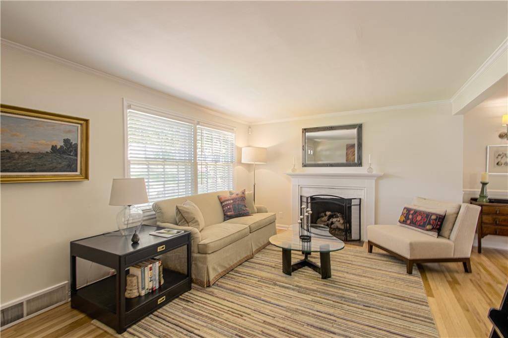 Prairie Village, KS 66208,4200 W 69th TER