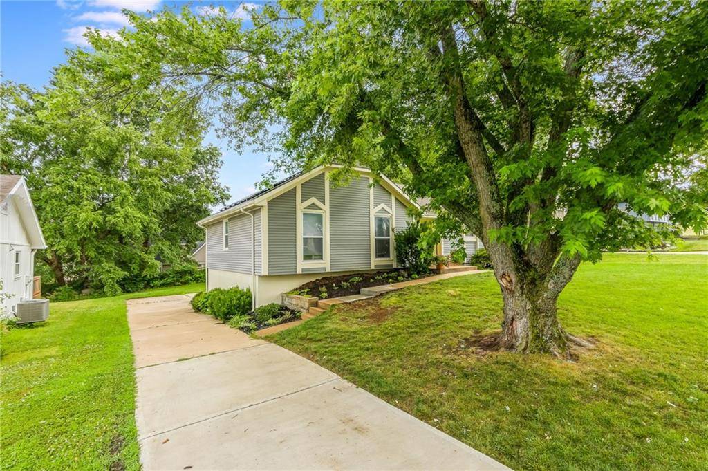Grandview, MO 64030,6613 E 123rd TER