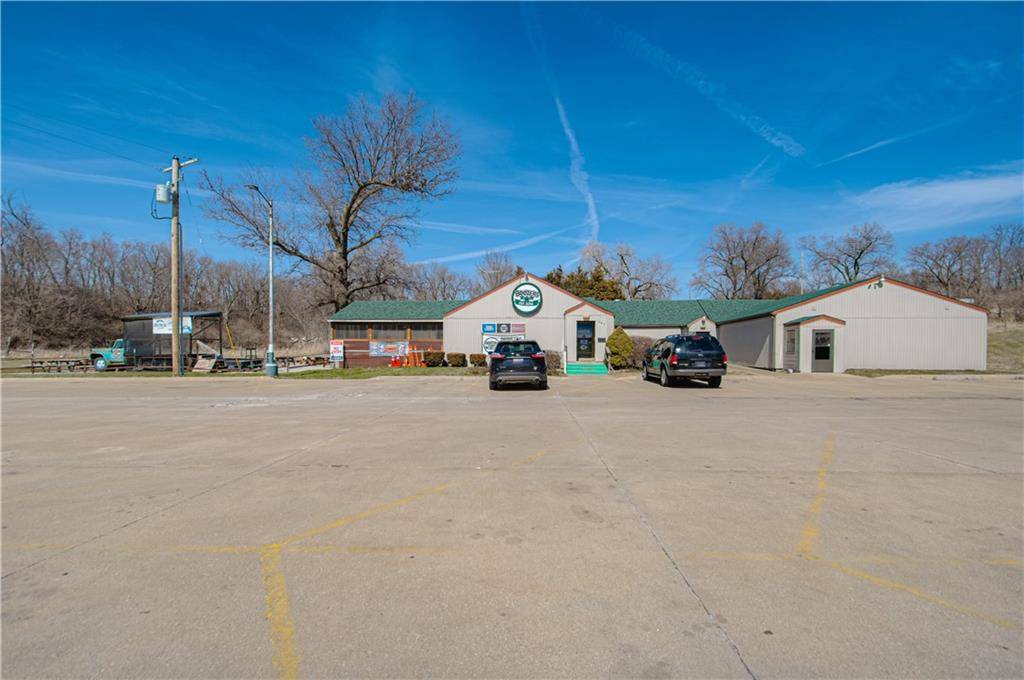 Liberty, MO 64068,1100 H HWY