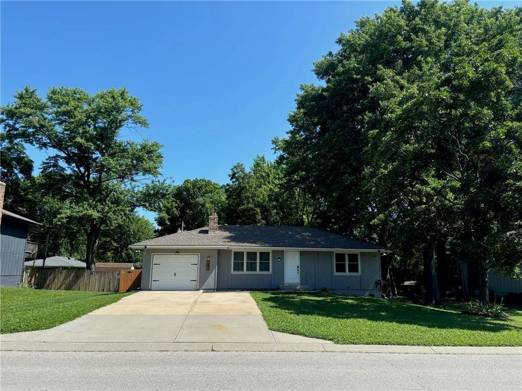 Greenwood, MO 64034,1404 Gambrell ST