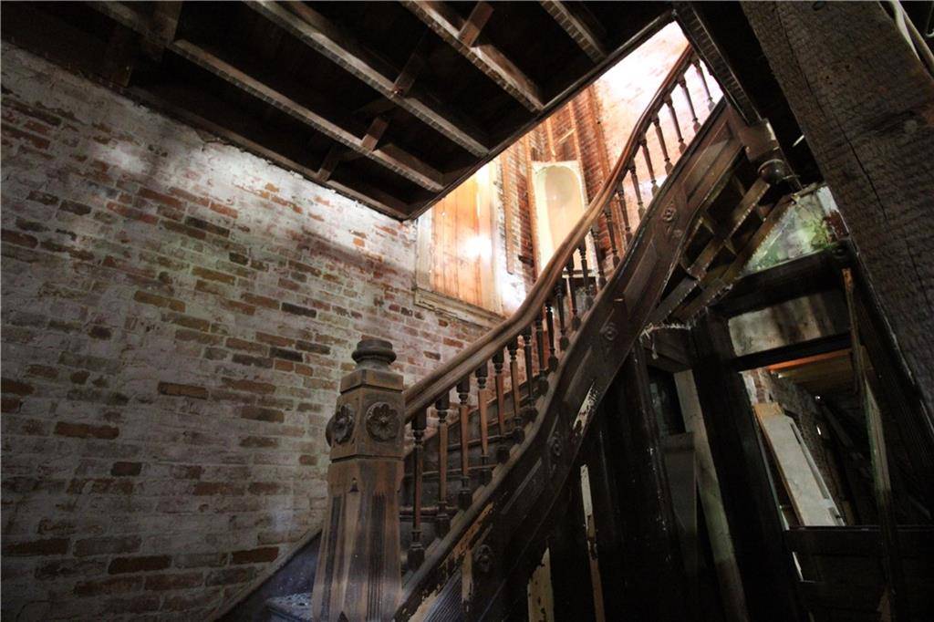 St Joseph, MO 64501,1705 Francis ST