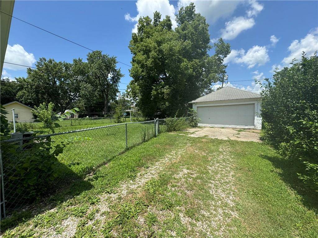 Garnett, KS 66032,515 W 7th AVE