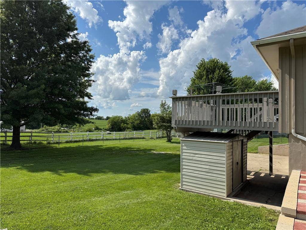 Lathrop, MO 64465,304 Elm ST