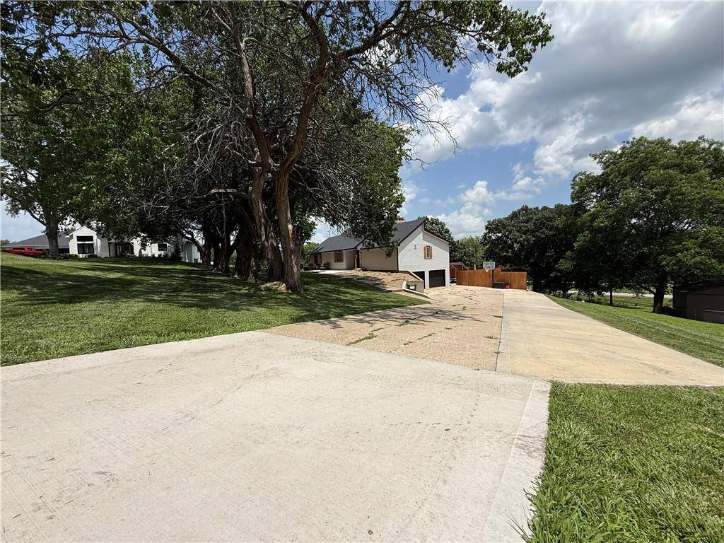 Lansing, KS 66043,131 Rock Creek Loop N/A