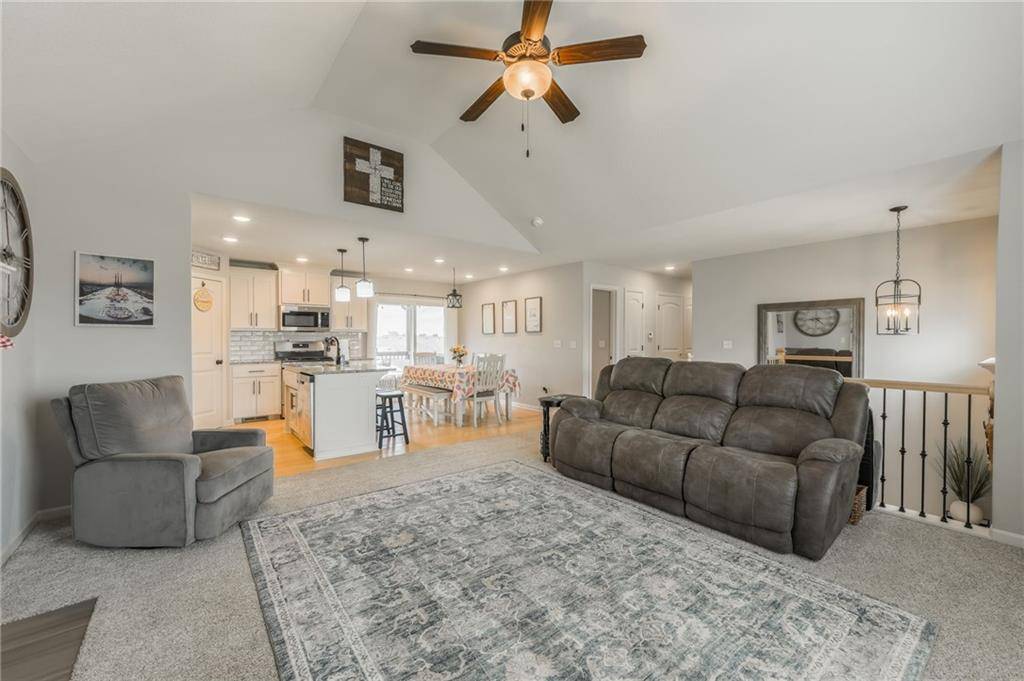Kearney, MO 64060,1603 CHESTNUT ST