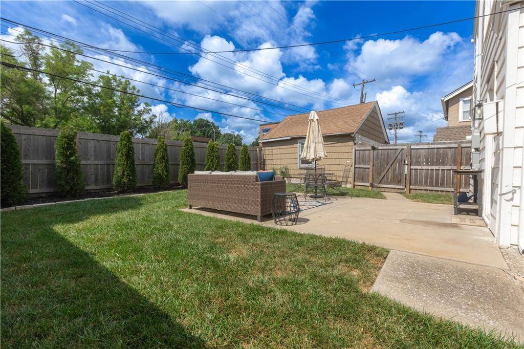 Kansas City, MO 64113,19 E 70th TER