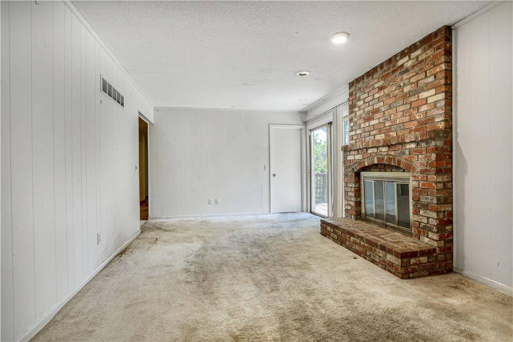 Kansas City, MO 64131,619 E 109th TER