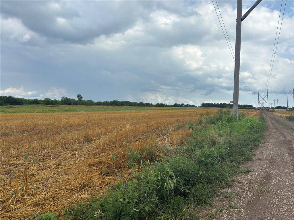 Edgerton, KS 66021,24295 (E-80) Bethel Church RD