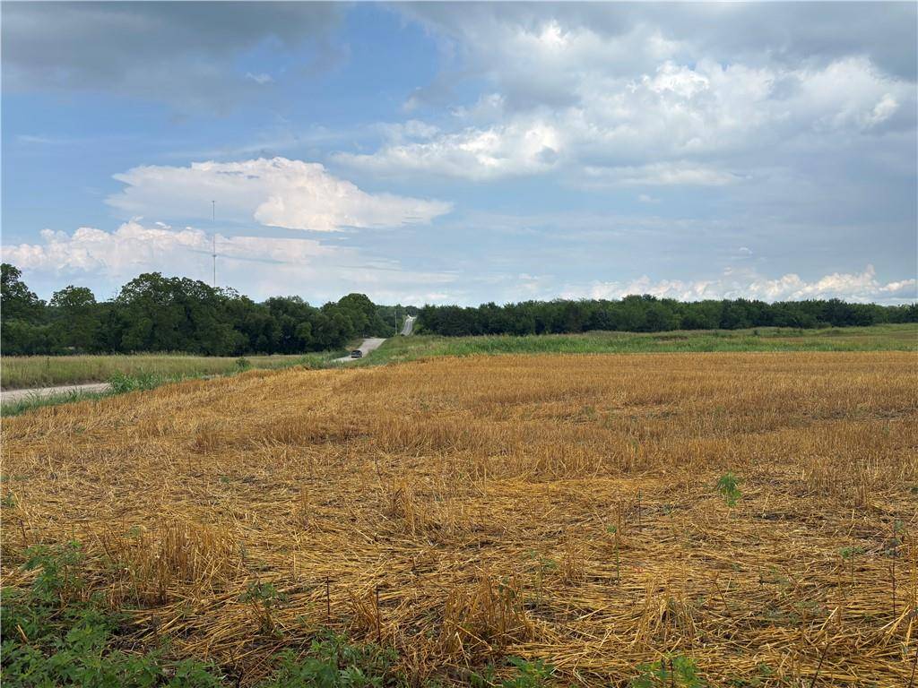 Edgerton, KS 66021,24295 (E-80) Bethel Church RD