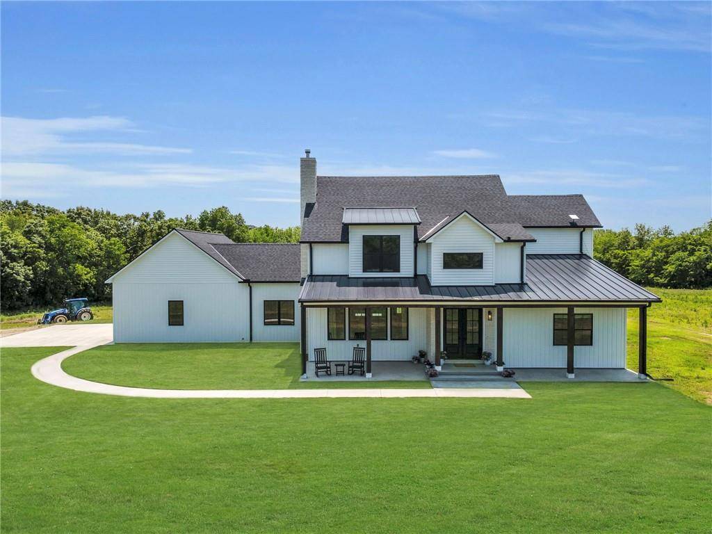 Tonganoxie, KS 66086,21851 179TH ST