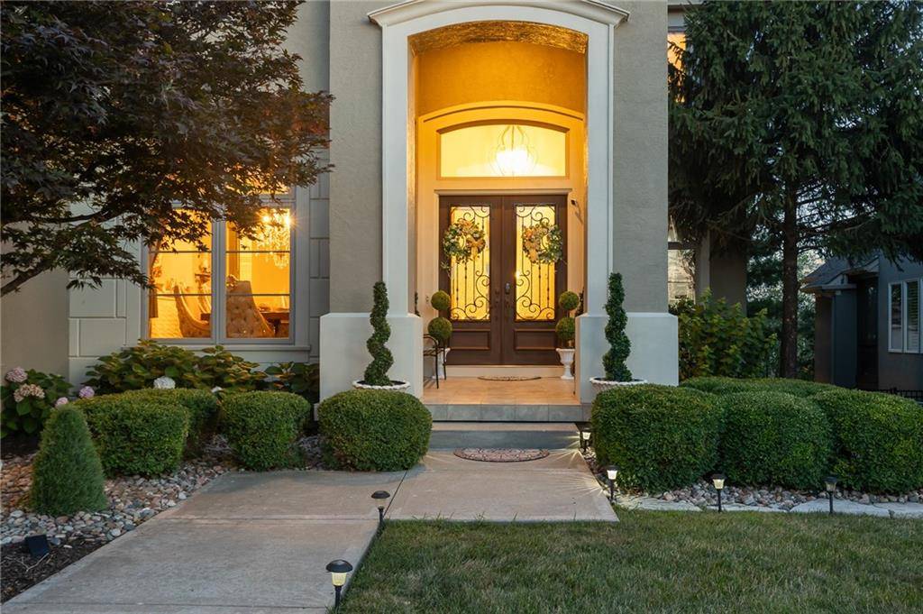 Overland Park, KS 66085,9429 W 162nd ST