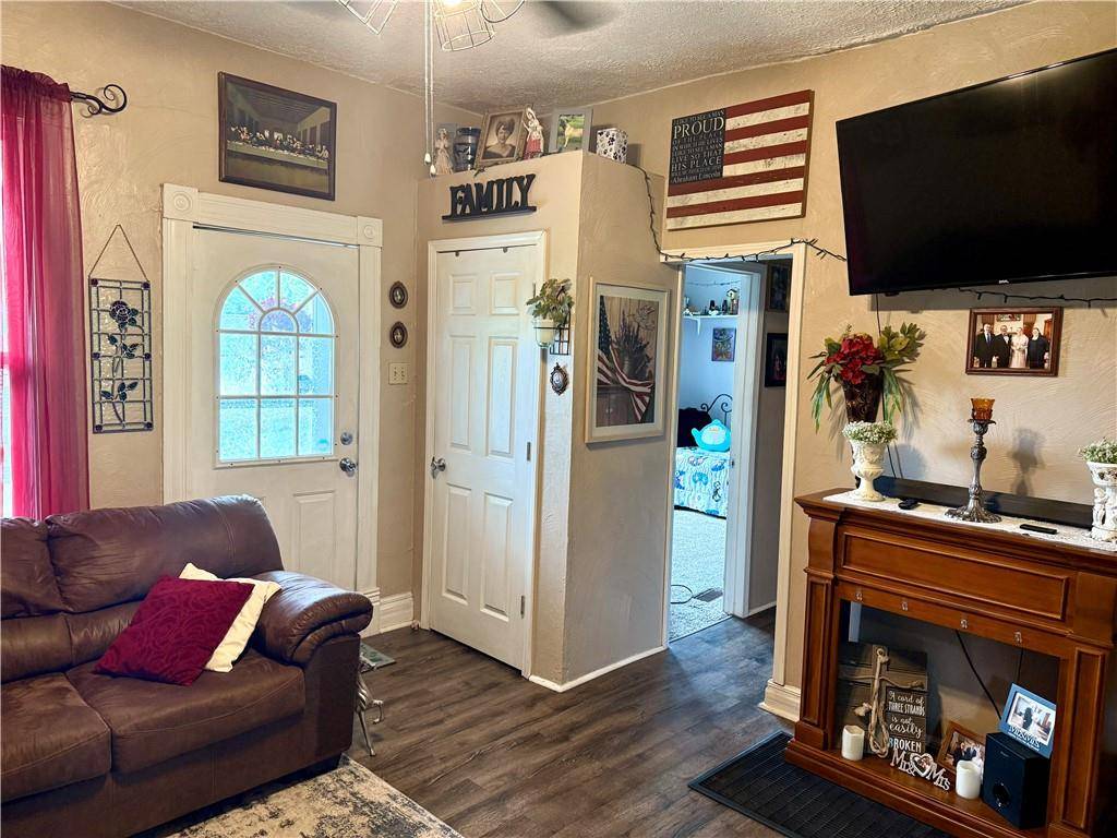 St Joseph, MO 64504,715 Harmon ST