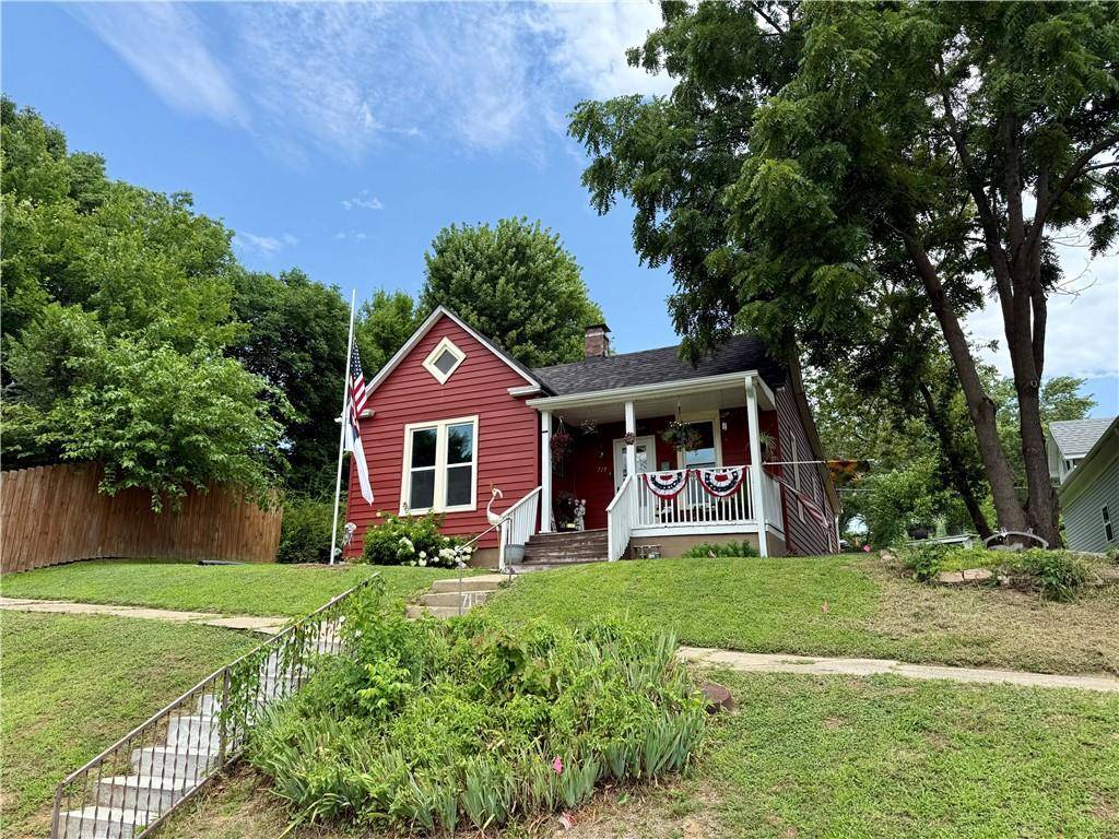 St Joseph, MO 64504,715 Harmon ST