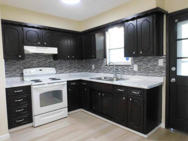 Kansas City, KS 66106,5609 Crest DR