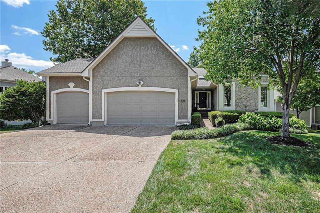 Leawood, KS 66209,12610 Cedar ST