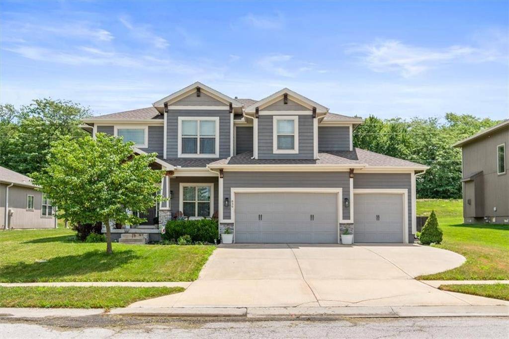 Raymore, MO 64083,839 Creekmoor Pond LN