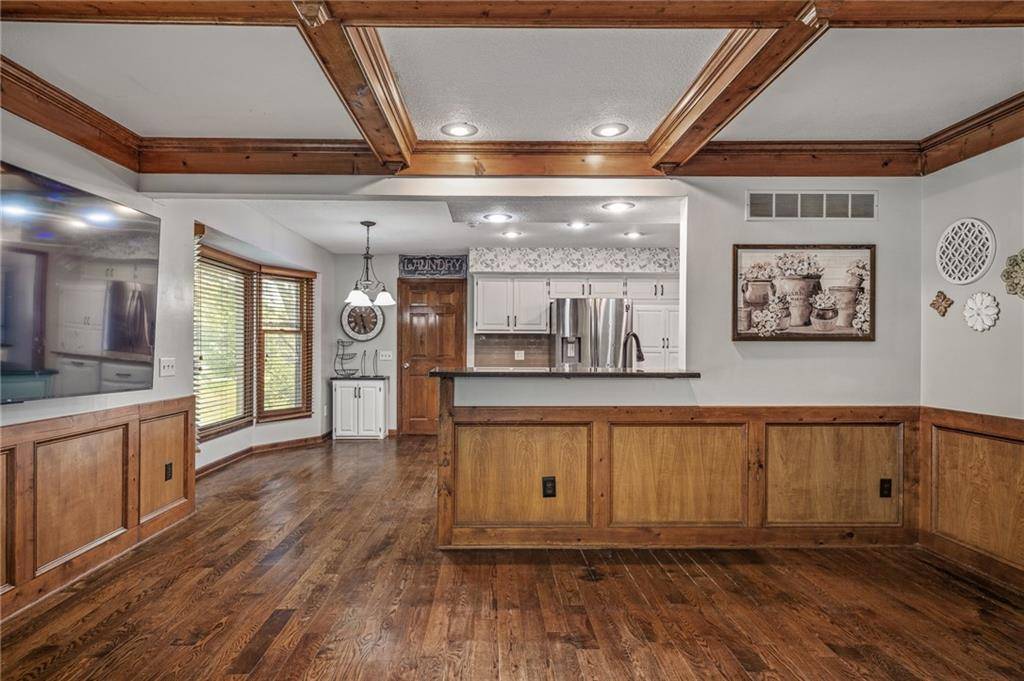 Liberty, MO 64068,1304 Wellington WAY