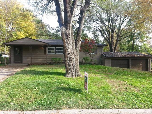 Gladstone, MO 64118,6103 N Forest AVE