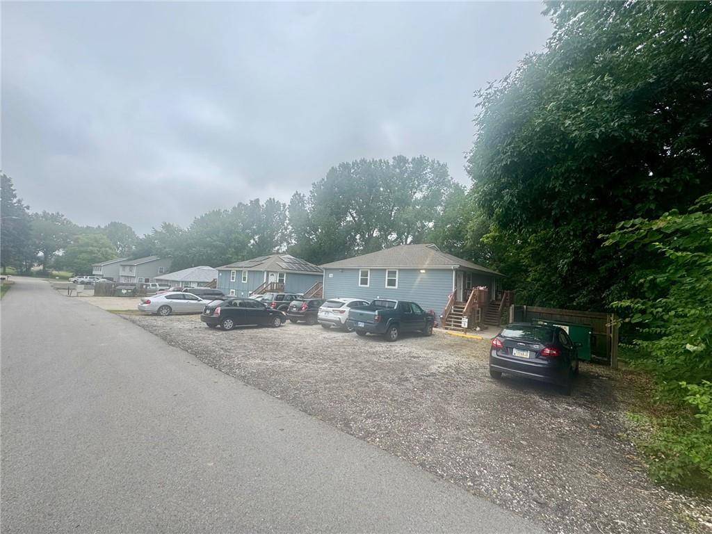 Lansing, KS 66043,1102 N 4th ST
