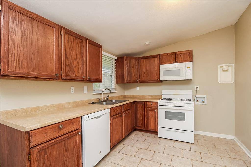 Lansing, KS 66043,420 Holiday DR