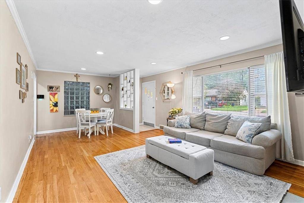 Kansas City, MO 64114,508 W 85 TER