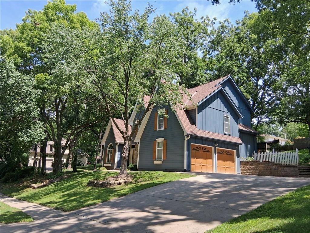 Liberty, MO 64068,1107 Wildbriar DR