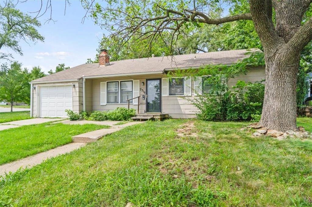 Kansas City, KS 66106,2318 Woodend AVE