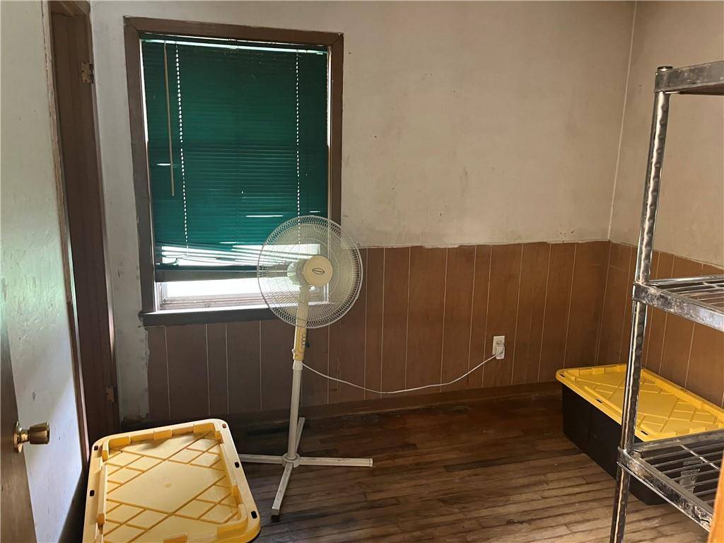 Independence, MO 64056,209 N Davidson AVE