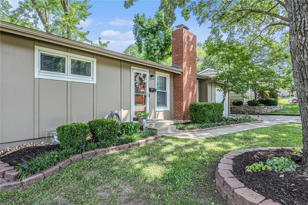Overland Park, KS 66204,7812 W 72 TER