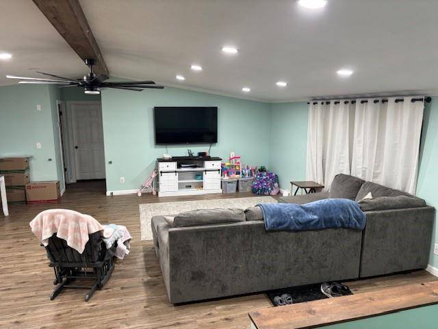 Burlington, KS 66839,325 Lakeview DR