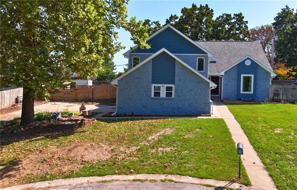 Neosho, MO 64850,1214 Linden TER