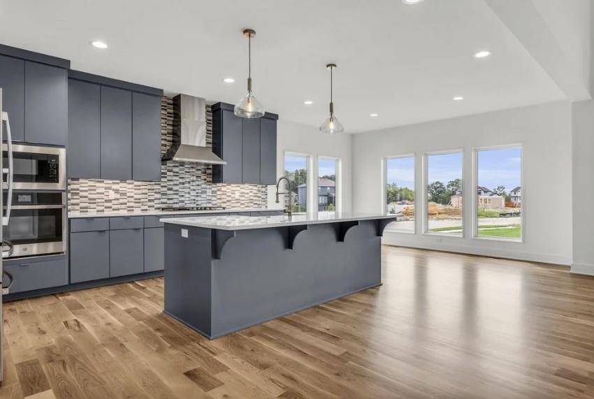 Basehor, KS 66007,4402 Tee Box DR