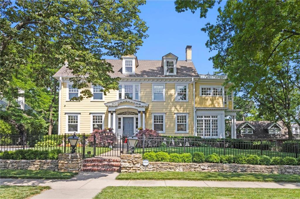 Kansas City, MO 64110,4525 Kenwood AVE