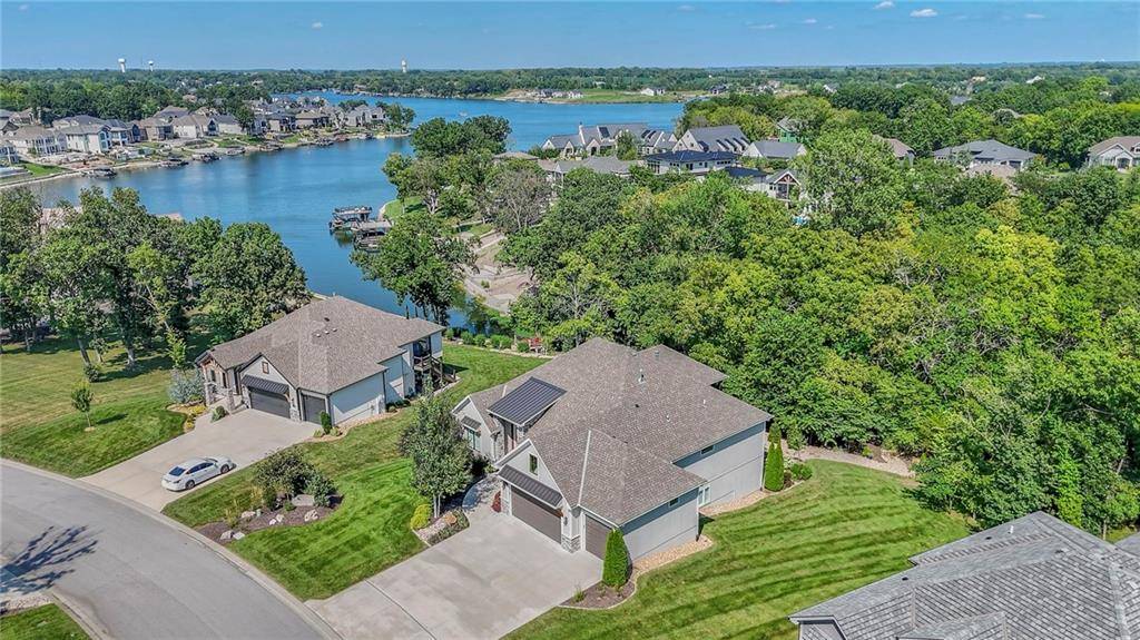 Lake Winnebago, MO 64034,10 Black Hawk DR